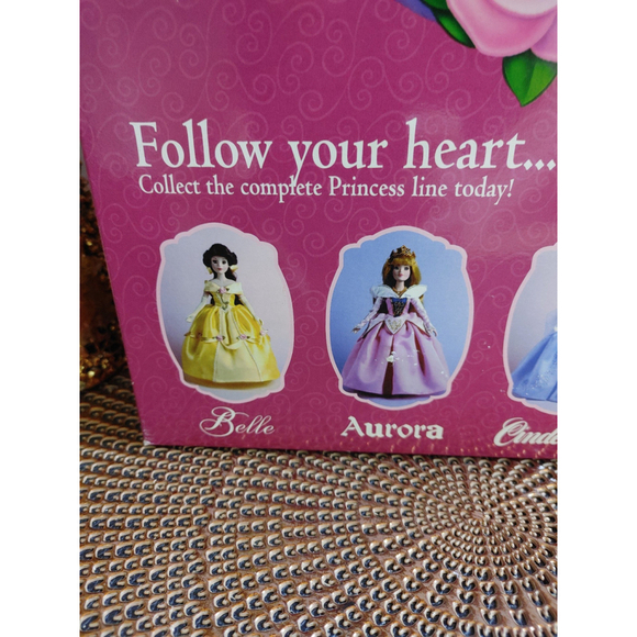 Disney Princess Aurora NIB - Picture 5 of 7